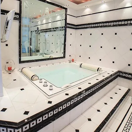 Somptueux Avec Jacuzzi - Champs Elysees Apartment *