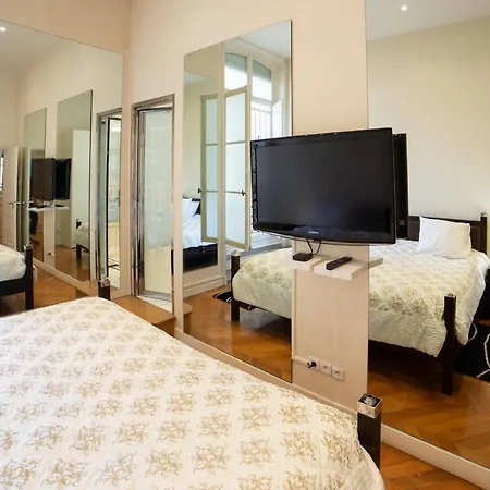 Somptueux Avec Jacuzzi - Champs Elysees Apartment *