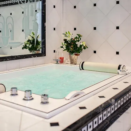 Somptueux Avec Jacuzzi - Champs Elysees Apartment Paris