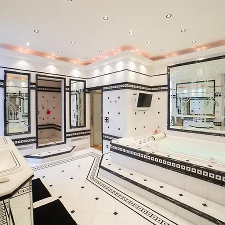 Somptueux Avec Jacuzzi - Champs Elysees Apartment Paris